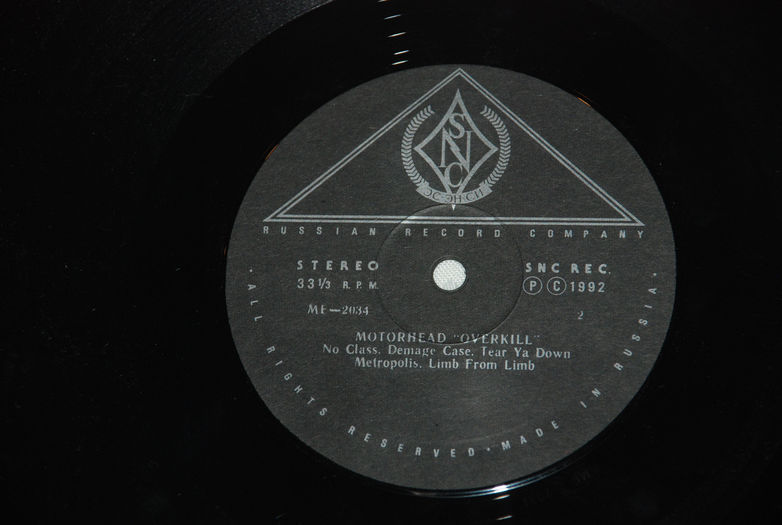 Motorhead. "Overkill"