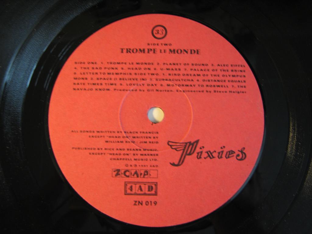 PIXIES. Trompe Le Monde