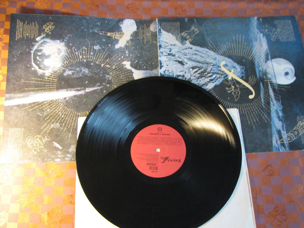 PIXIES. Trompe Le Monde