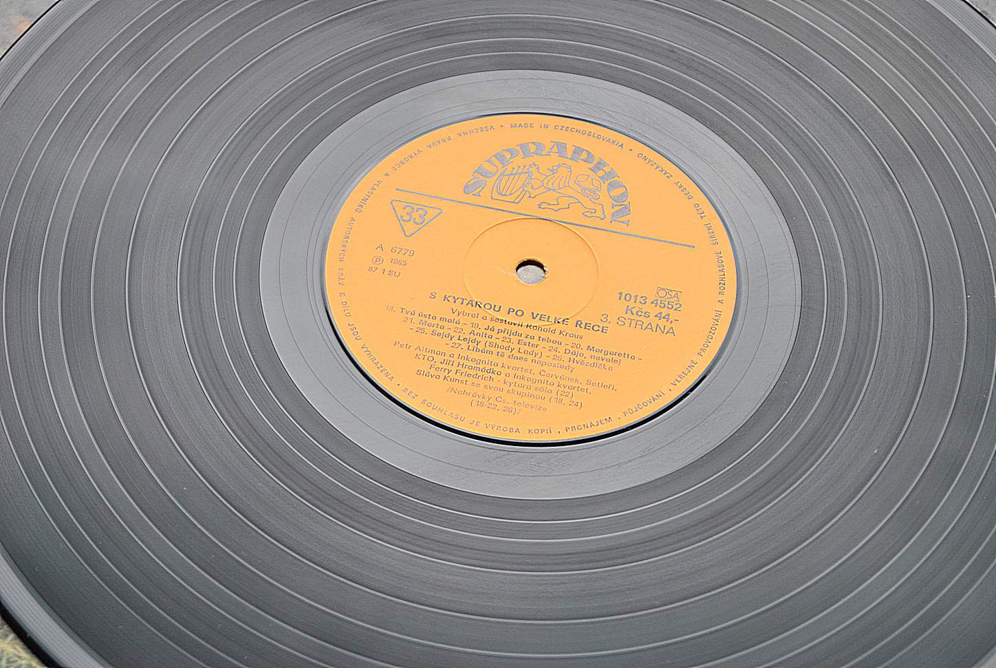 S kytarou po welke rece [по заказу чешской фирмы SUPRAPHON 1013 4551]