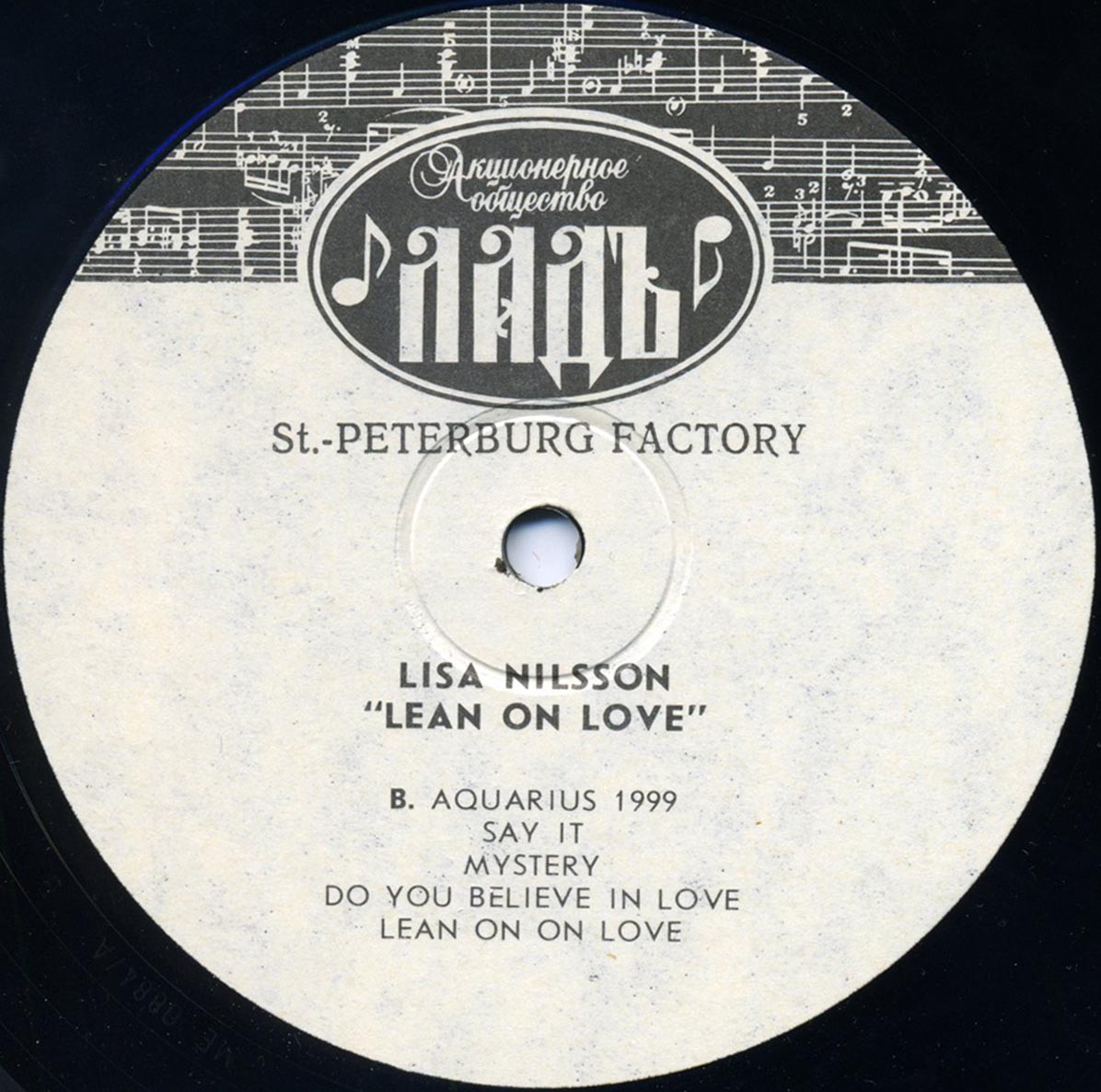 Lisa NILSSON. Lean on love