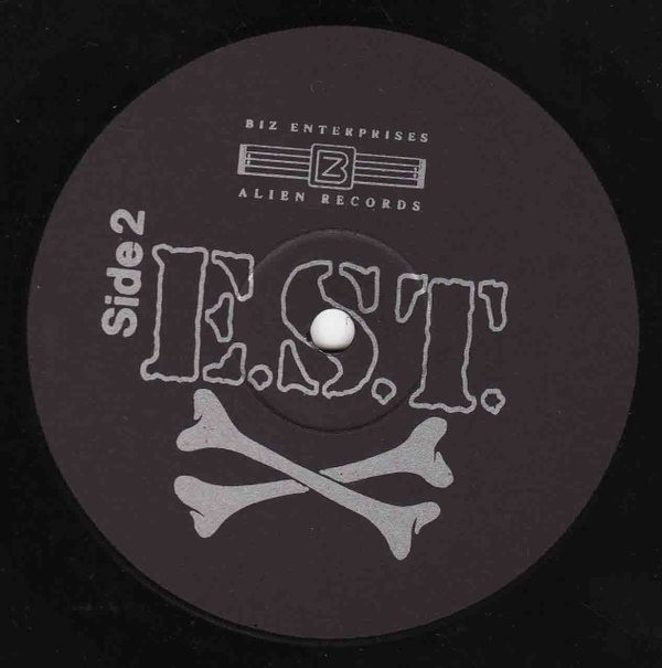 ГРУППА «E.S.T.» "Live In Moscow Outskirts"