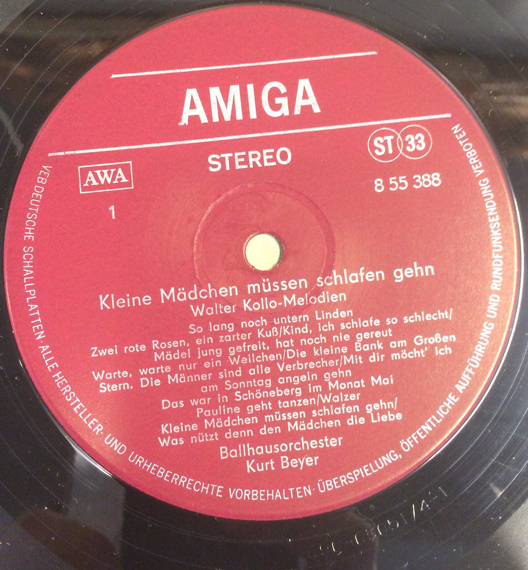 Kleine Mädchen müssen schlafen gehn - Walter Kollo-Melodien [по заказу немецкой фирмы AMIGA, 8 55 388]