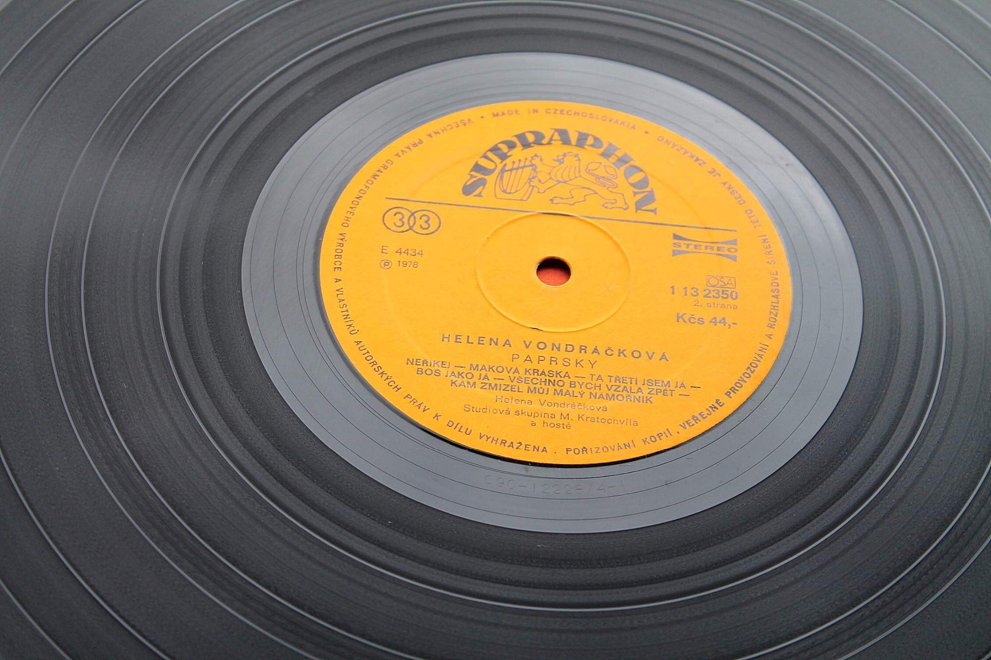 Helena VONDRACKOVA. Paprsky [по заказу чешской фирмы SUPRAPHON 1 13 2350]