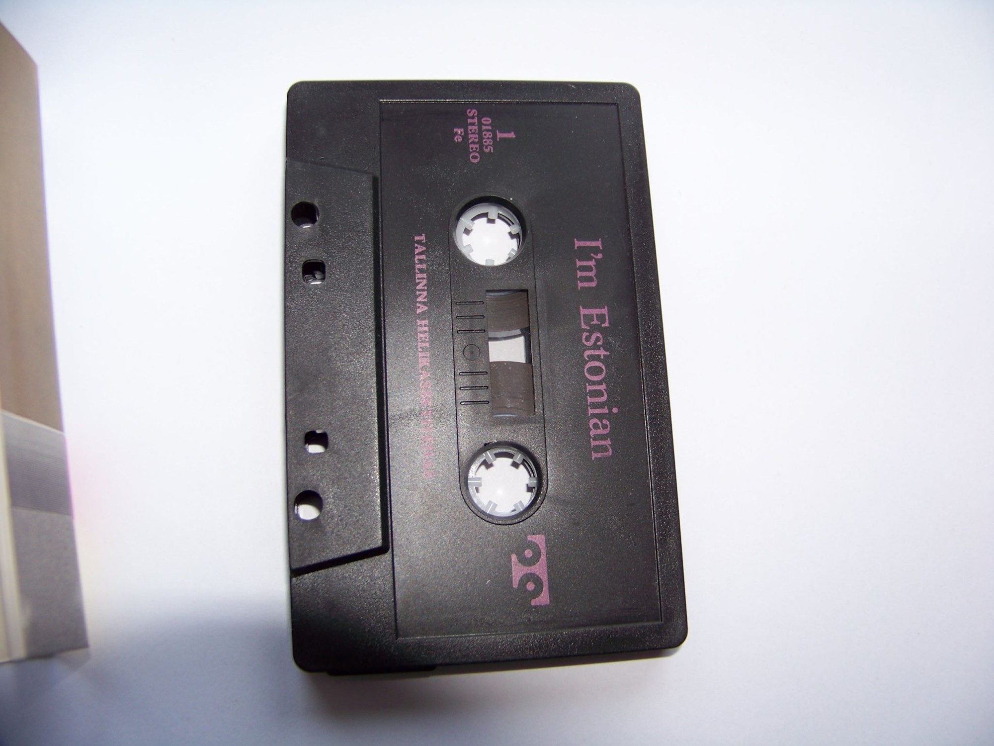 I'm Estonian  = Eestlane olen..