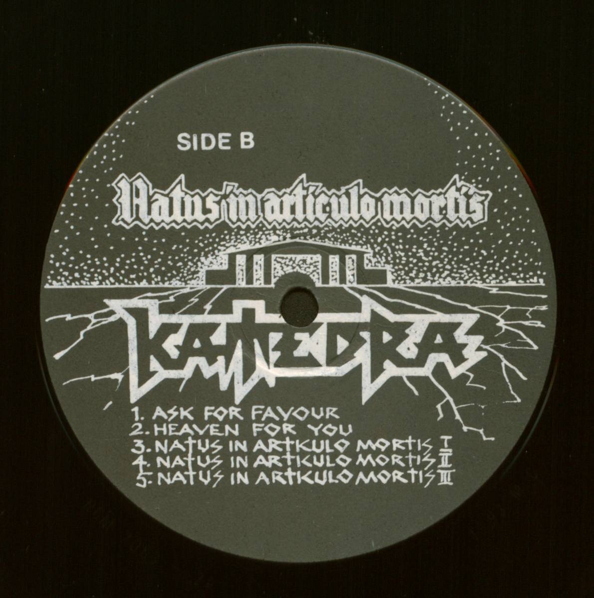 Katedra. Natus In Articulo Mortis