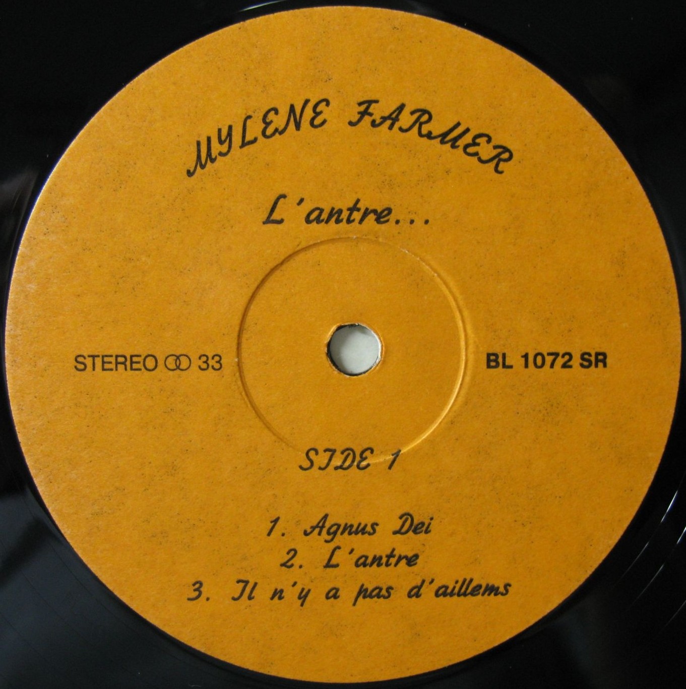 Mylene FARMER. L’antre…