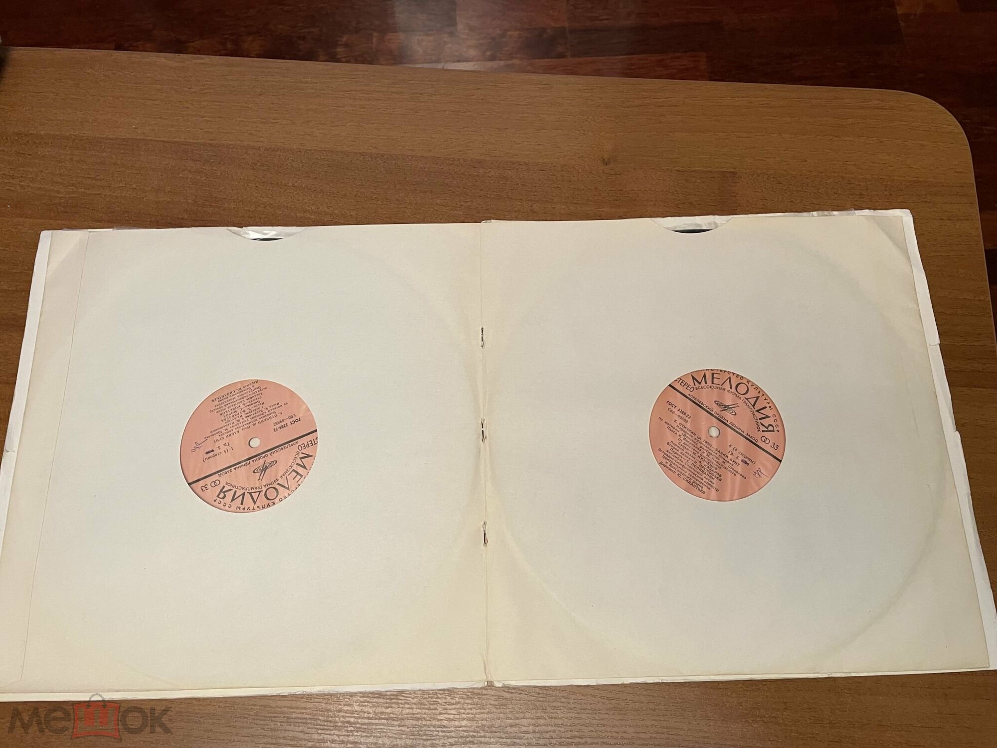 Е. ПТИЧКИН: "Бабий бунт", народная музыкальная комедия по мотивам «Донских рассказов» М. Шолохова.