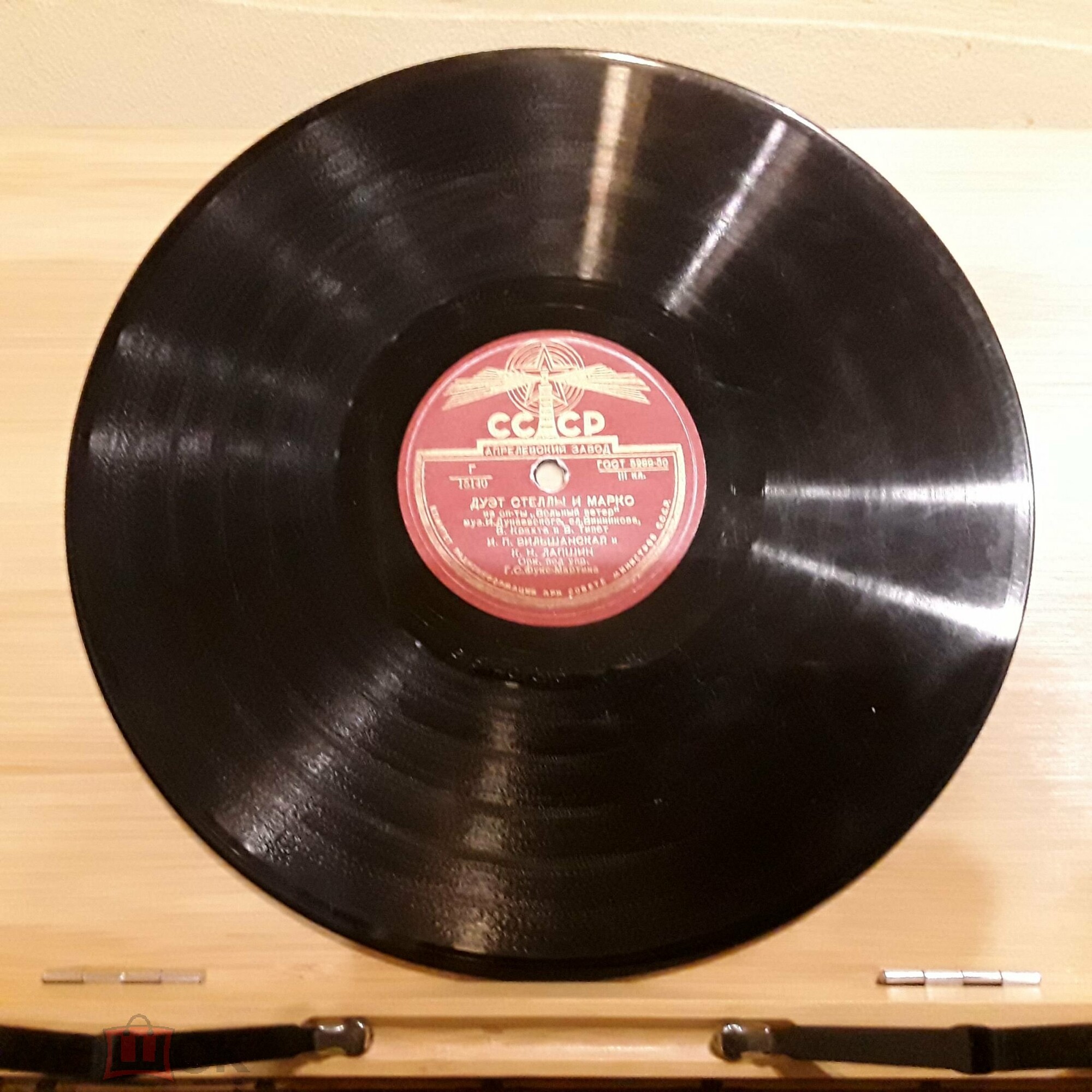 Дуэты из оперетты И. Дунаевского "Вольный ветер"