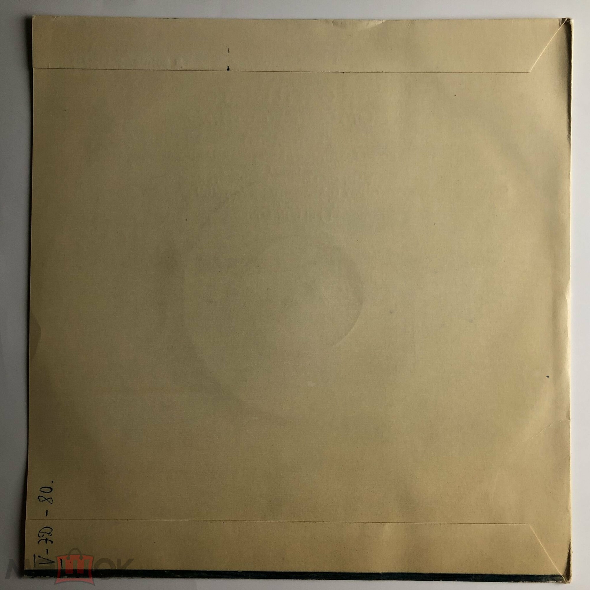 Ромео АРМАНДО (Италия) - на неаполитанском диалекте в собственном сопровождении на гитаре