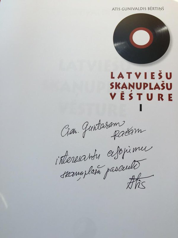 LATVIEŠU SKAŅUPLAŠU VĒSTURE (на латышском яз.). [ИСТОРИЯ ЛАТЫШСКИХ ГРАМПЛАСТИНОК]